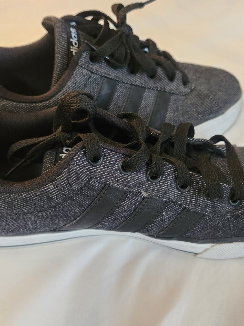 ADIDAS Men's Size 7.5